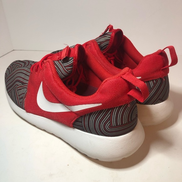 Nike Roshe Red & Grey Crazy Design Style Cross Trainers Men’s Size 8.5. - Picture 3 of 8